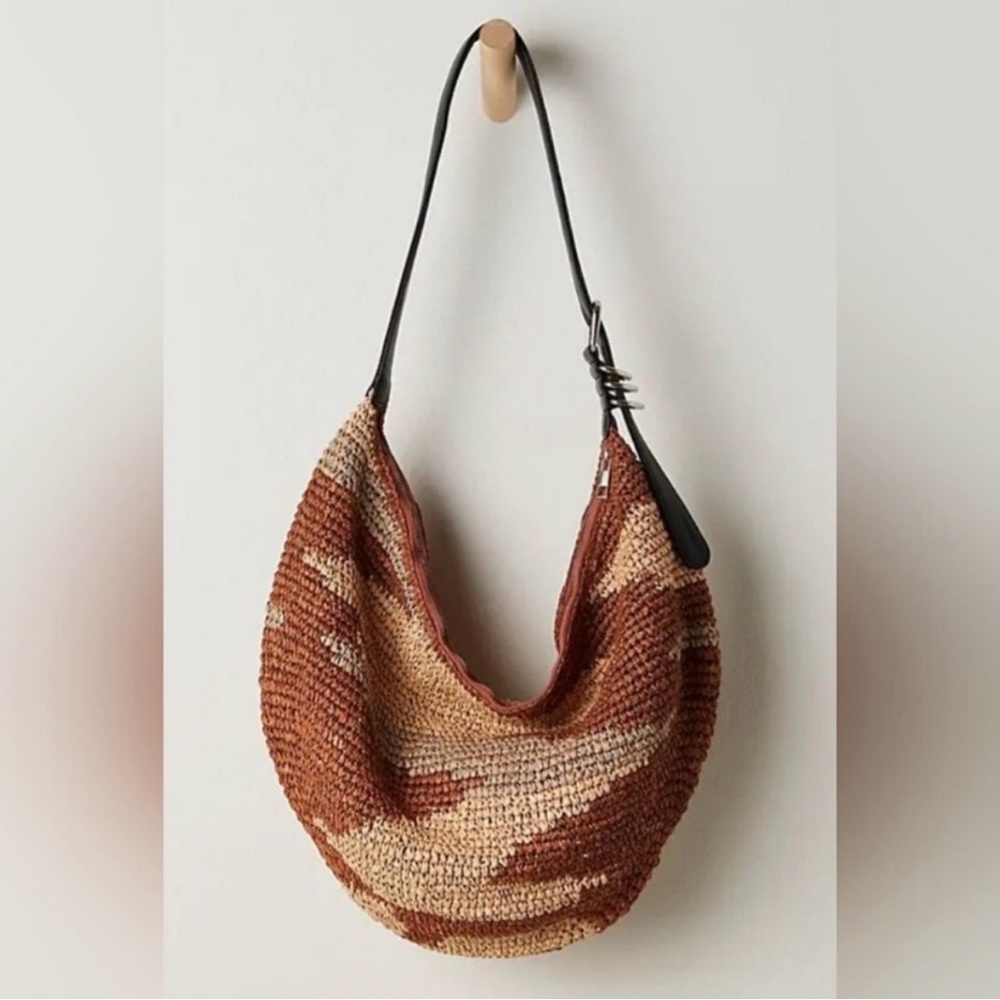 Free People Santorini tote bag NWT RETAILS $98